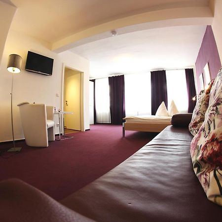 Hotel Weinstube Bycastors Treis-Karden Exterior foto